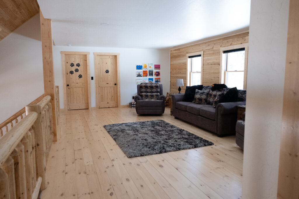 Open loft lounge area log cabin